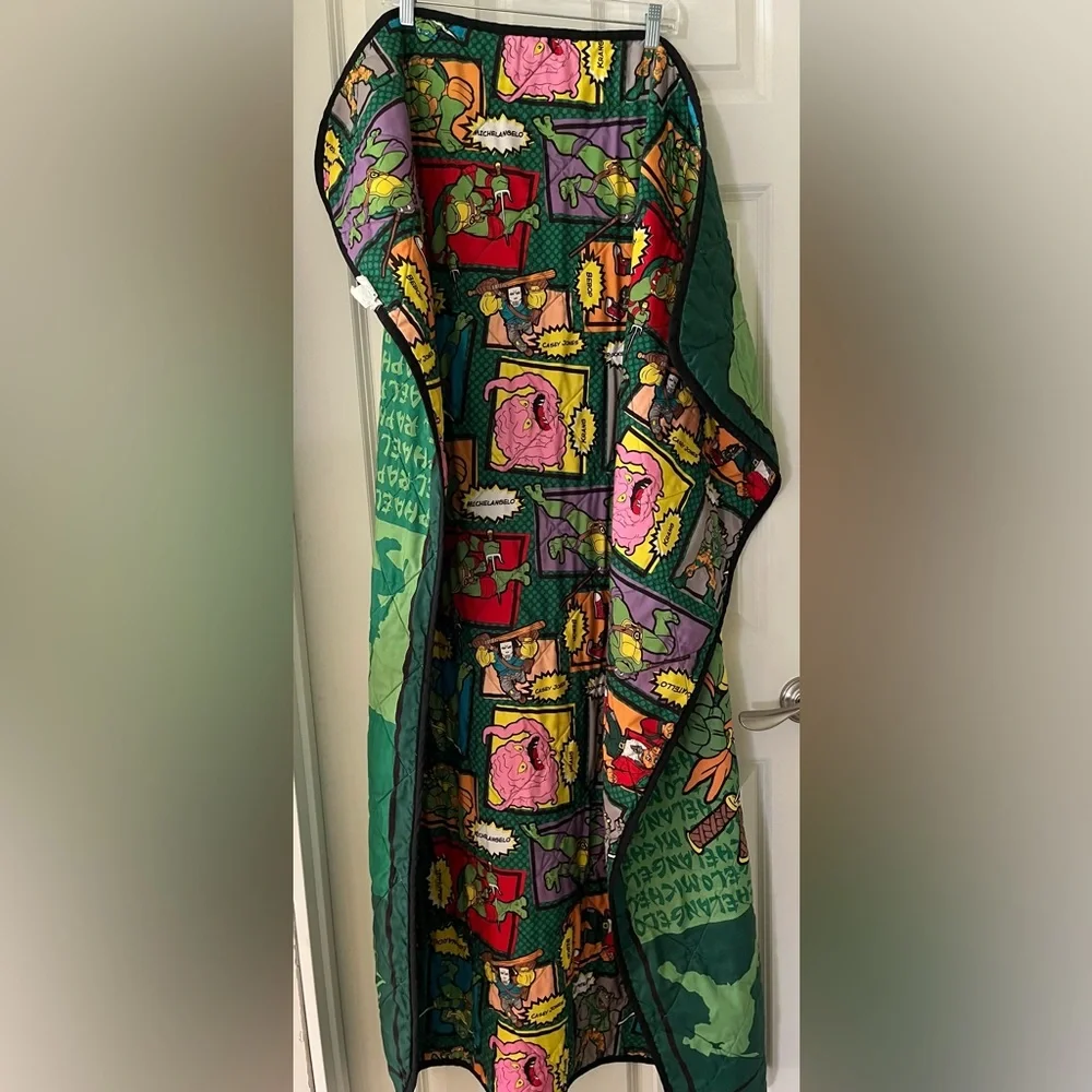 Nickelodeon TMNT Teenage Mutant Ninja Turtles Quilted Reversible Throw Blanket